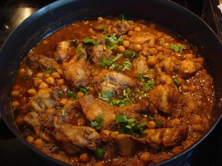 Easy Murgh Cholay recipe at PakiRecipes
