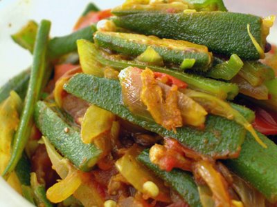 Bhindi Batata recipe at PakiRecipes