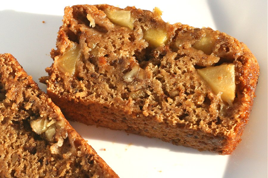 Apple And Walnut Bread recipe at PakiRecipes