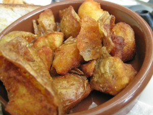 Fried Potaoes With Caramel Sauce