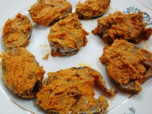 Spicy Garlic Fish Fry at PakiRecipes.com