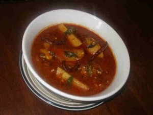 Spiced Potatoes In Tamarind Sauce recipe