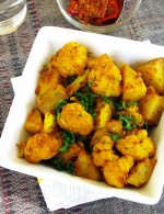 CAULIFLOWER AND POTATO MASALA at PakiRecipes.com