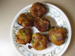 Breaded Meat And Aloo Balls at PakiRecipes.com