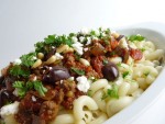 Noodles With Pulses, Meat And Yoghurt at PakiRecipes.com